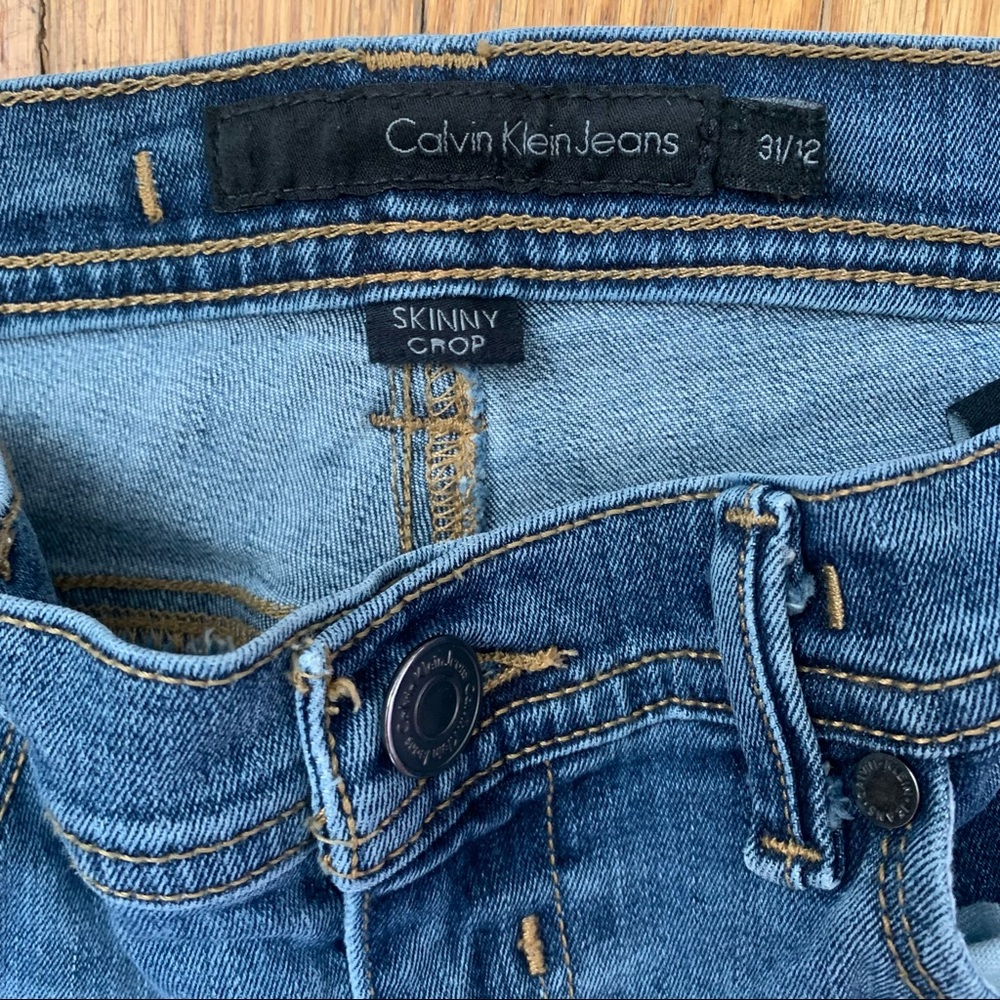 Calvin Klein Crop Jeans - Picture 2 of 4